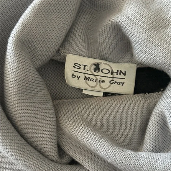 St. John Soft Gray/Black 3/4 Sleeve Pullover Knit Sweater Shirt Top *Size P*🌸🌸 - Picture 4 of 6